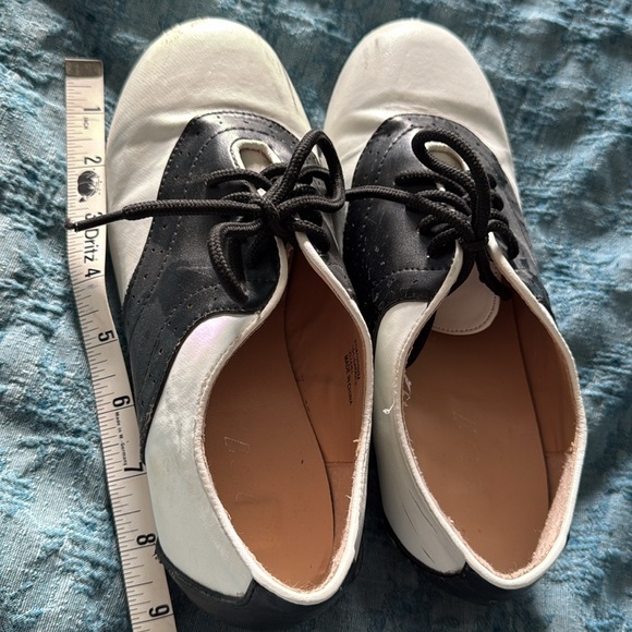 Youth Sadle shoes size 4/5 - Picture 9 of 11